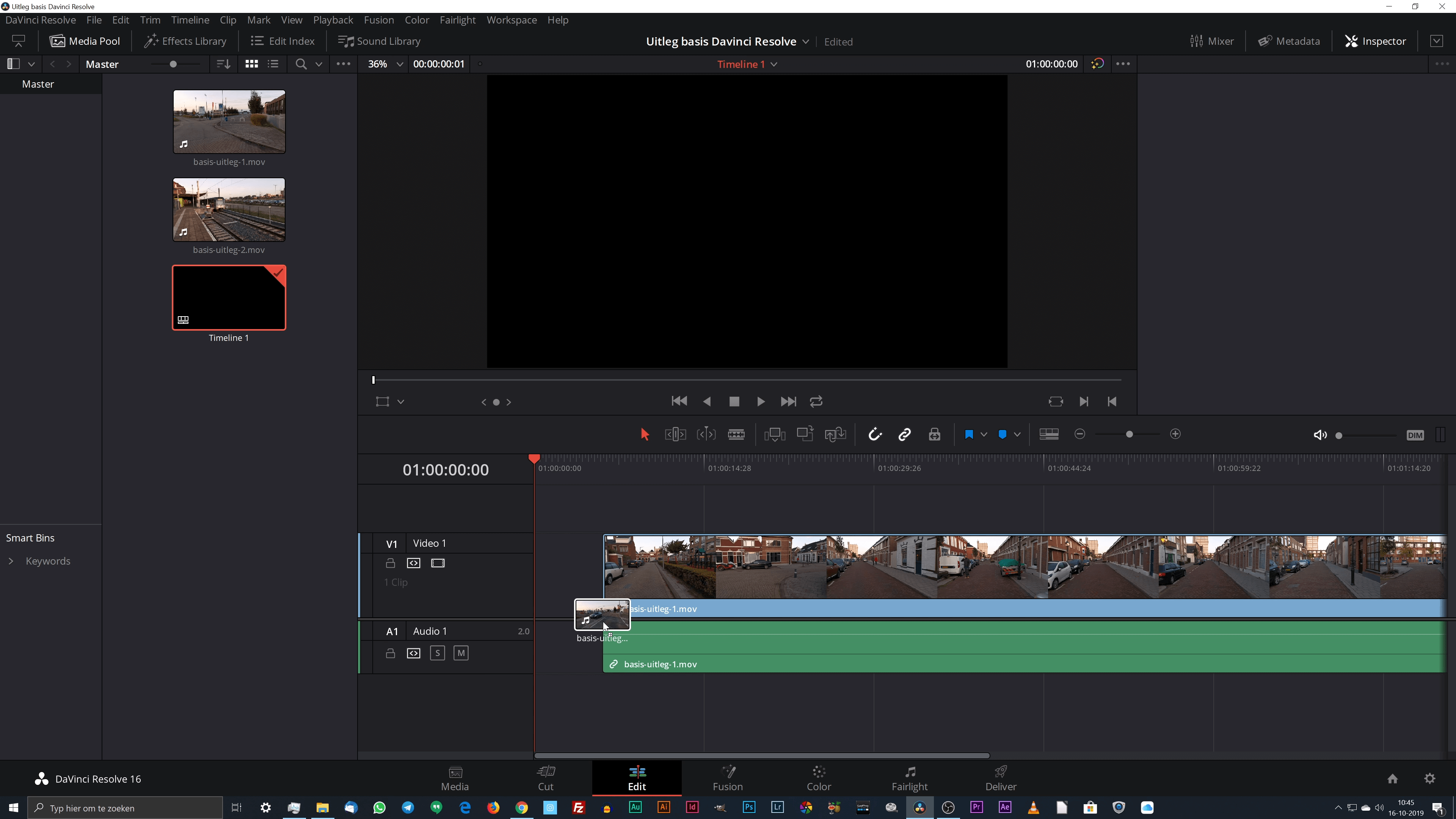 Video naar tijdlijn DaVinci Resolve slepen om te bewerken.